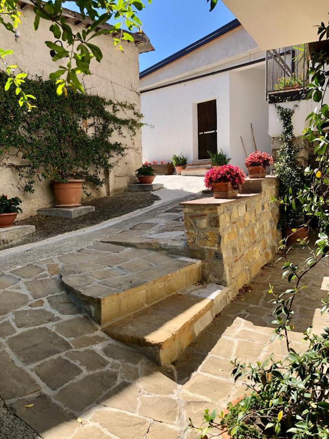 Villa Il Casolare Degli Alburni Castelcivita Exterior foto